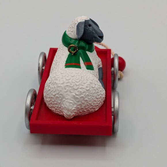 Hallmark Keepsake Nostalgic Lamb 1989, Vintage Christmas Ornament - Picture 4 of 12